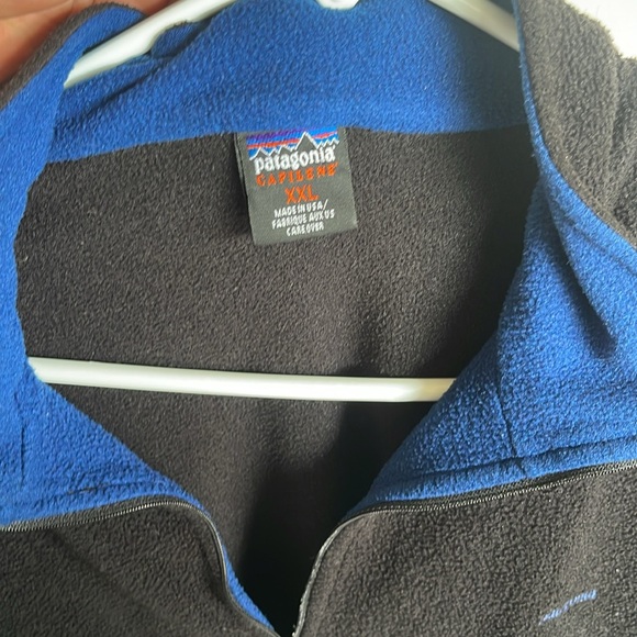 Patagonia Capilene Men’s Black Fleece 1/4 Zip Sweater - Picture 3 of 5